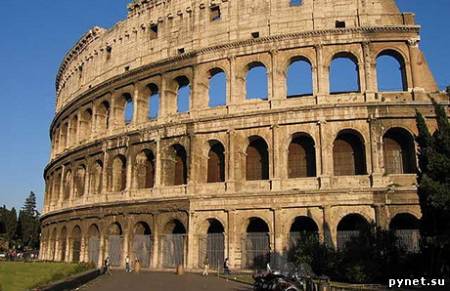 В Италии бастующие студенты захватили Колизей. Изображение 1