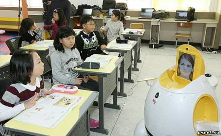 Преподающие английский язык роботы приступили к работе в южнокорейских школах