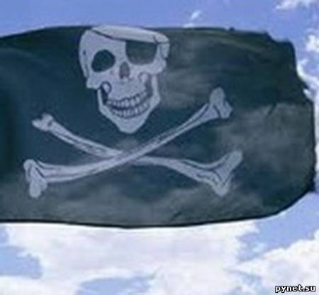 Захваченный пиратами итальянский танкер направляется к берегам Сомали