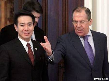 Россия и Япония подтвердили готовность искать взаимоприемлемое решение территориальной проблемы и вести дискуссии в спокойной обстановке