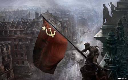 Яценюк призывает Януковича не подписывать закон о флаге Победы