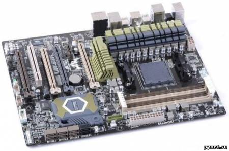 ASUS готовит материнскую плату Sabertooth 990FX для процессоров AMD Zambezi. Изображение 1