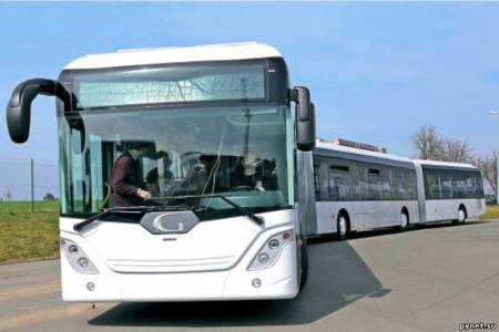 В немецком Дрездене появился самый длинный автобус в мире